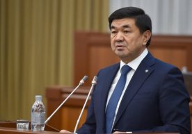 Қирғизистоннинг собиқ бош вазирига мамлакатни тарк этиш тақиқланди фото