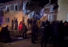 Қозоғистонда газ портлаб икки қаватли уй қулаб тушди фото