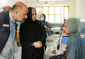 Афғонистонда эркак шифокорлар клиник амалиёт доирасида аёл