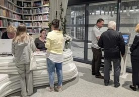 Польша пойтахти Варшава шаҳрида маданият ва китобхонликни