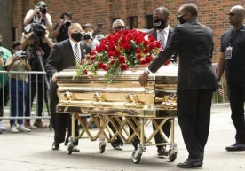 Четдан қараган одам ҳайрат ва таажжуб гирдобида қолиши