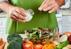 Шўр овқатга ўрганиш саратон хавфини кучайтиради: