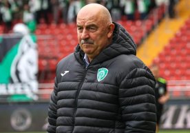 «Ахмат» бош мураббийи Станислав Черчесов А Сериянинг