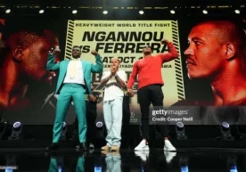 Оғир вазнда собиқ UFC чемпиони Фрэнсис Нганну PFL чемпиони
