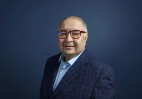 Алишер Усмонов: «Ўзимни кўпроқ Ўзбекистон раҳбариятининг ёрдамчиси сифатида кўрмоқдаман» фото