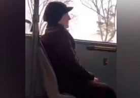 Аввалроқ автобус ҳайдовчиси ва кондуктор йўл ҳақи