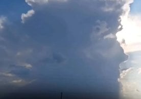 Осмонда пайдо бўлган ғайриоддий булут шакли кўпчилик