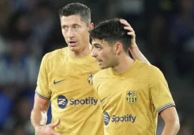 "Барселона" футболчиси Педри жамоадоши Роберт