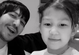 Хонанда Хамдам Собиров қизи билан машинада кетаётиб,