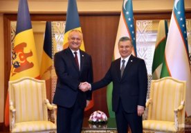 Шавкат Мирзиёев Ашхободда Молдова президентини қабул қилди фото