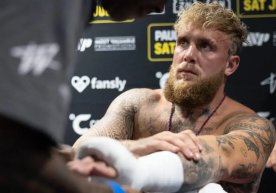 Америкалик блогер ва профессионал боксчи Жейк Пол