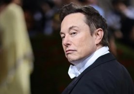 Маск нима учун Украинанинг Қримга ҳужумини тўхтатганини тушунтирди фото