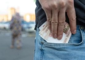 Россияда ўртача ойлик маош ўсишда давом этмоқда. Расмий