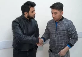 Videolavhadan skrinshot. Ijtimoiy tarmoqlarda aktyorlar