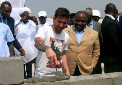 Messi Gabondagi stadion qurilishiga birinchi g‘ishtni qo‘ydi фото