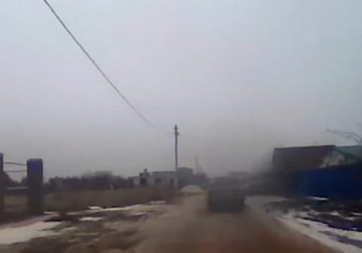 ВАЗ-2107 автомобилини тўхтатиш учун ўқ узилди (Видео) фото