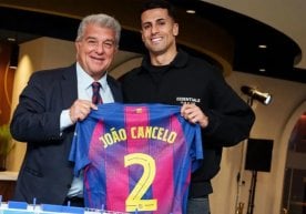 Каталониянинг “Барселона” клуби қишки трансфер ойнасида