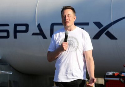 SpaceX ўз фазовий скафандрини тўлиқ кўрсатди фото