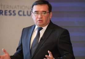 SES boshlig‘i vaksinalar necha dollardan sotib olinganini ma’lum qildi фото