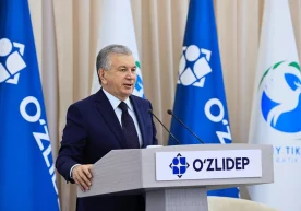 Шавкат Мирзиёев хорижда меҳнат қилаётган