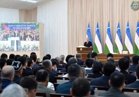 Шавкат Мирзиёев Тошкент вилоятининг Бўстонлиқ туманида