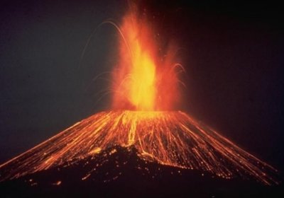 Сицилияда Этна вулқони отилиши бошланди фото