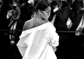 АҚШнинг Лос-Анжелес шаҳрида машҳур хонанда Рианна