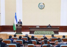 Президент Қашқадарёда пахтачиликда йўл қўйилган камчиликларни танқид қилди фото