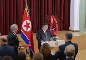 Ким Чен Ин АҚШ Россияга ҳужум қилган тақдирда ҳарбий кўмак беришга тайёрлигини билдирди фото