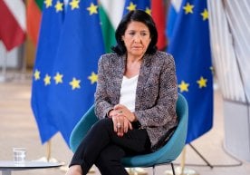 Грузиянинг ҳукмрон партияси мамлакат президентига қарши импичмент жараёнини бошлади фото