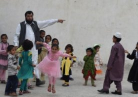 35 farzandning otasi bo‘lgan pokistonlik 100 nafar farzandi bo‘lishini istamoqda фото