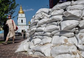 Ukrainada harbiy holat rejimi yana uch oyga uzaytirildi фото