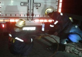 Қамчиқ довонида Isuzu ва Damas тўқнашуви оқибатида юк машинаси хандаққа тушиб кетди фото