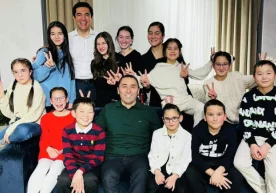 Халқимиз орасида етимлар бошини силаб, эл дуосини олаётган