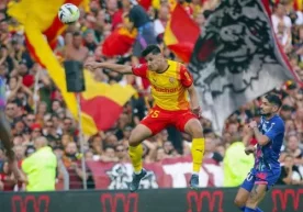 Францияда Абдуқодир Ҳусанов ишончли ўйинлари билан футбол