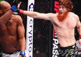 UFC октагонида катта эътирофга эга бўлган россиялик жангчи
