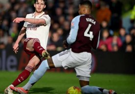 Англия Премьер-лигасининг 15-турида "Астон