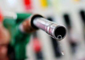 Россия приняла решение временно ограничить экспорт бензина