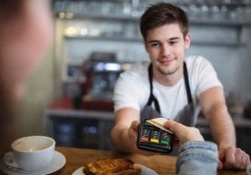 Функционал нуқтаи назардан, дебет карталарнинг аксарияти