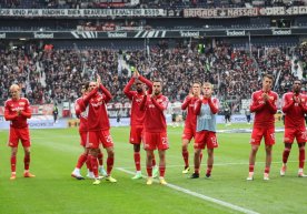 Унион Берлин жамоаси шанба куни ўз уйида бўлиб ўтган