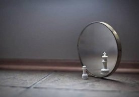 Расизм деган тушунча бор, ўзбекчада ирқчилик. Маъноси,