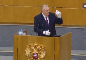 ЛДПР раҳбари Владимир Жириновский ялпи мажлисга оқ