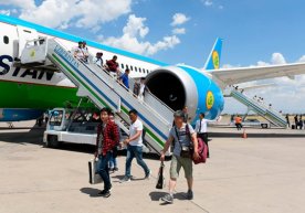 Хорижий фуқароларнинг Ўзбекистонга келиши ва кетиши тартибида ўзгариш юз берди фото