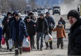 Rossiya harbiylari Xersondan O‘zbekiston fuqarolarini evakuatsiya qildi фото