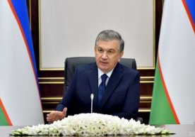 Mirziyoyev eski usulda ishlayotgan korxonalarni jiddiy tanqid qildi фото