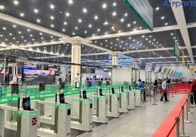 Тошкент халқаро аэропортида йўловчиларни қабул қилиш