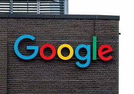Google компанияси ўзининг машҳур қидирув тизимини сунъий