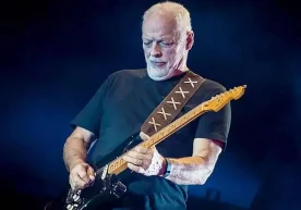 Пинк Флойд афсонаси Дэвид Гилмурга тегишли бўлган гитара