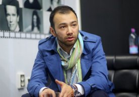 Alisher Uzoqovning istehzosi: “Toʻnka toʻnkaligin unutibdi…” фото