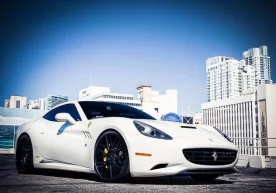 Фото: Ferrari Автомобиль бўёқларини етказиб бериш билан